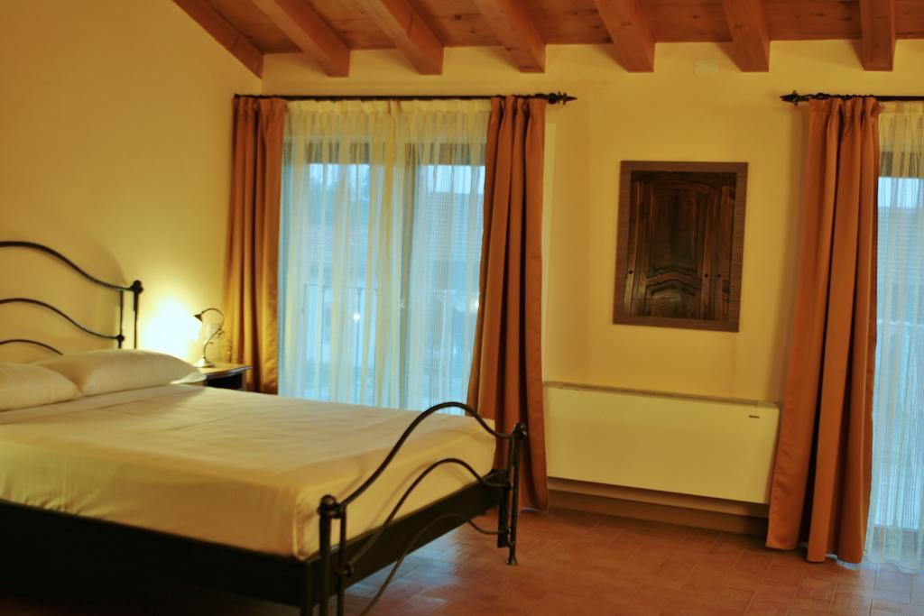 Agriturismo Cavrigo Lodi Room photo